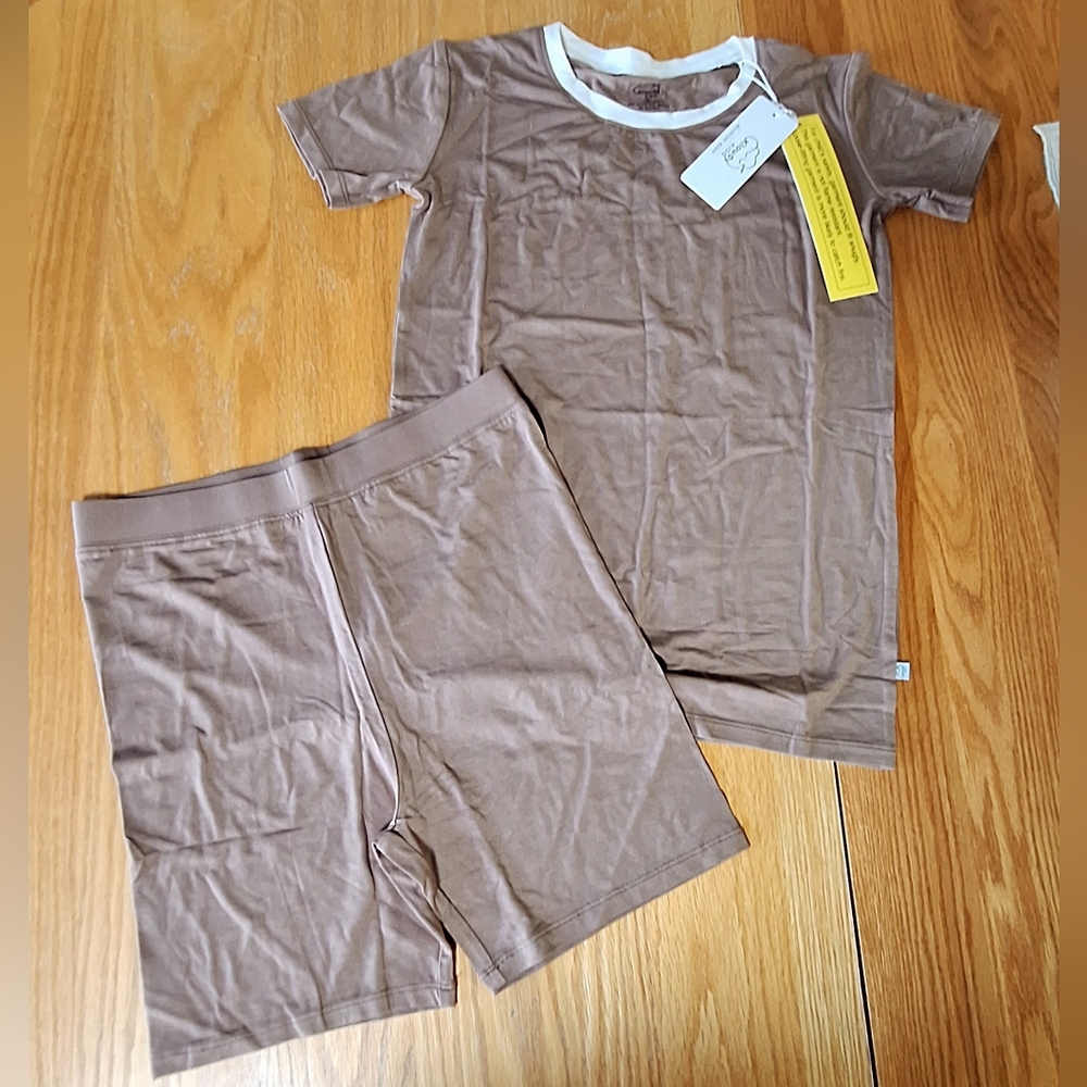NWT Kids Bamboo Pajama Set Size 12